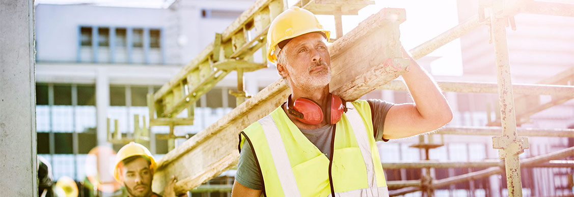 Civil engineer working in Construction area